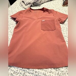 Figs Technical Collection Top in Mauve